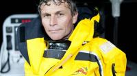 Bernard Stamm en apuros, la ciclogénesis "Dirk" desarbola su barco